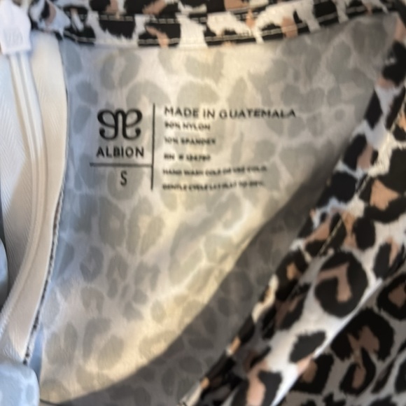 Albion short romper - Picture 4 of 4